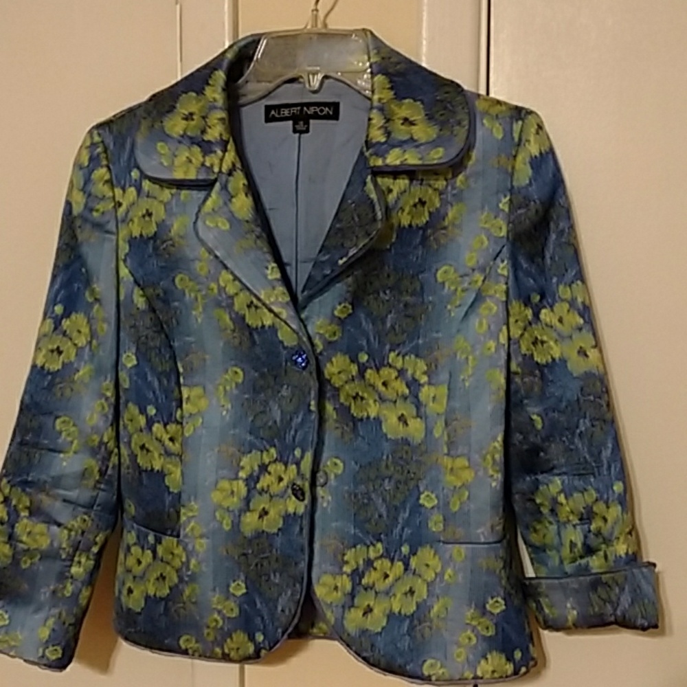 Albert Nipon blue suit jacket.
